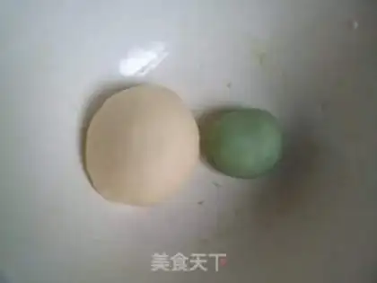 Make A simple version of peaches step 5