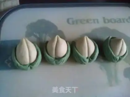 Make A simple version of peaches step 12