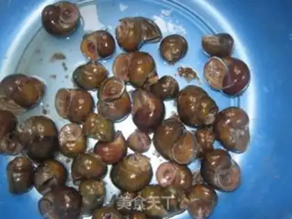 Make Spicy field snail feet step 0