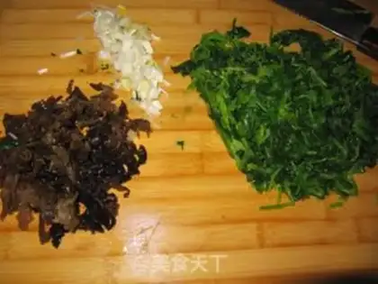 Make Spinach meatball soup step 0