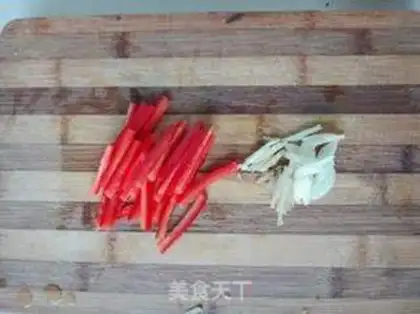 Make Bean sprouts, spinach step 2