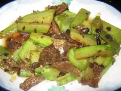 Make The beanfish fried the bitter melon step 5