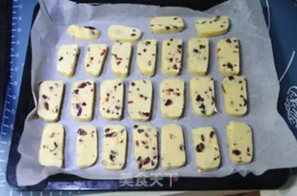 Make Cranberry cookies step 9