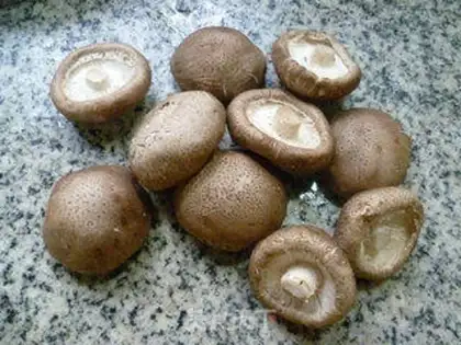 Make Tofu with mushrooms step 0