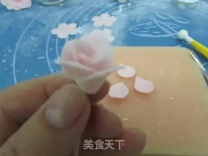 Make Rolling sugar cake step 29