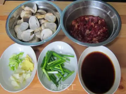 Make Pelican herbal mushrooms, willows step 0