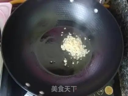 Make The beanfish fried the bitter melon step 4