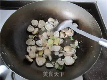 Make Pelican herbal mushrooms, willows step 5