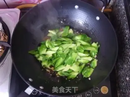 Make The beanfish fried the bitter melon step 6