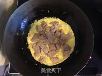 Make The ridge of the pot step 3
