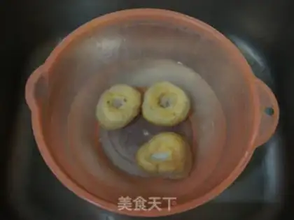 Make Monkey-head mushroom-leung bone soup step 3
