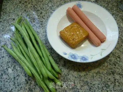 Make Ham sausage and fried beans step 0
