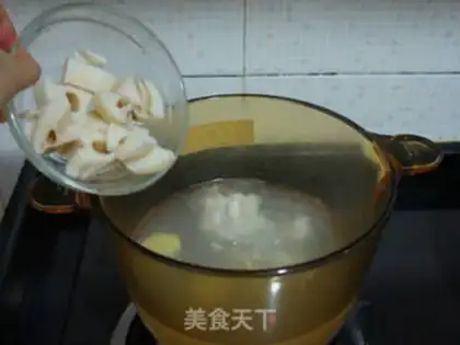 Make Monkey-head mushroom-leung bone soup step 11