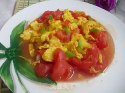 Make Tomato fried eggs step 8