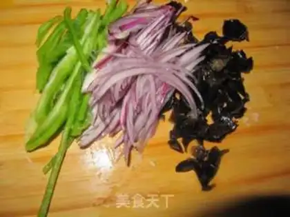 Make Sea cucumber noodles step 0