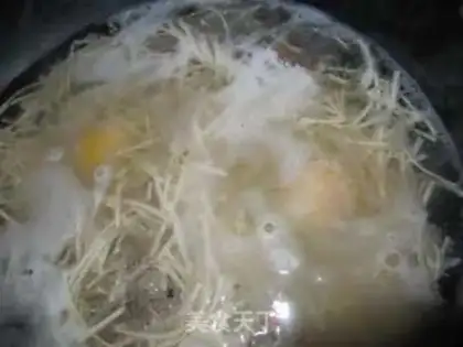 Make Sea cucumber noodles step 4