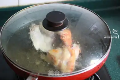 Make A salmon soup step 3