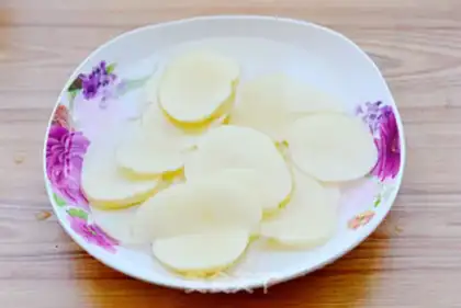 Make Onion potatoes step 1