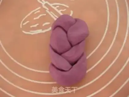 Make Potato braids step 8
