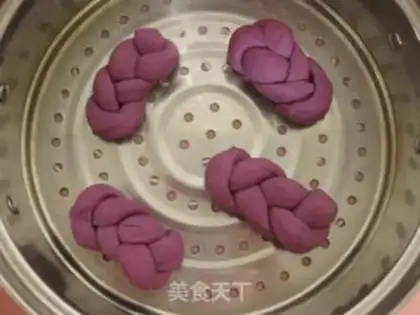 Make Potato braids step 9