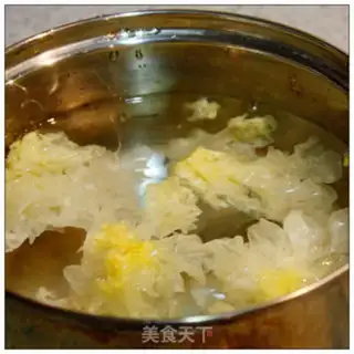 Make Lily Silver Ear Sydney soup step 0