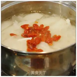 Make Lily Silver Ear Sydney soup step 7