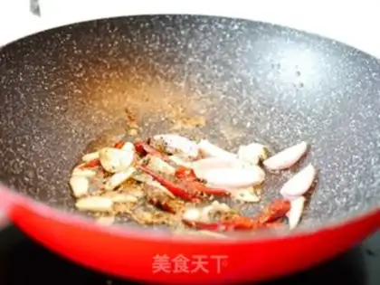 Make Dutch mushrooms, fried potatoes step 3