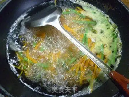 Make Carrot noodles step 6