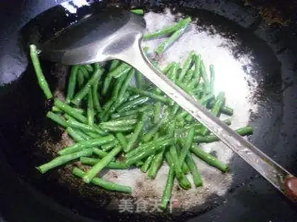 Make The oil bar with the beans step 6