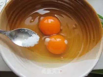 Make Tomato egg noodles step 3
