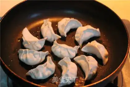 Make Tofu pork dumplings step 6
