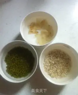 Make Green bean lily rice soup step 0