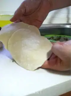 Make Celery shrimp pork bun step 1
