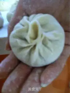 Make Celery shrimp pork bun step 3