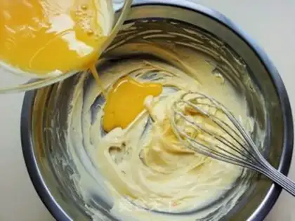 Make The cream is full of coconut balls step 2
