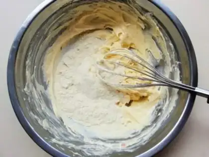 Make The cream is full of coconut balls step 3