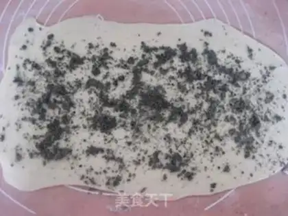 Make Black sesame butterflies step 4