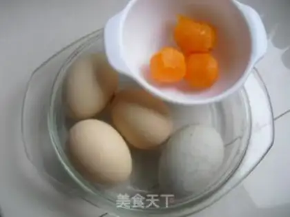 Make Three-coloured eggs step 0
