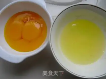 Make Three-coloured eggs step 2