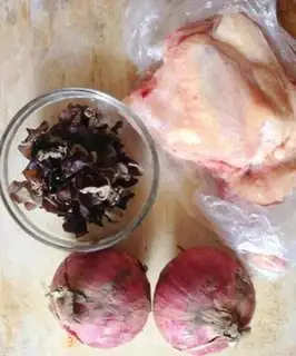 Make Onion wood fried chicken step 0