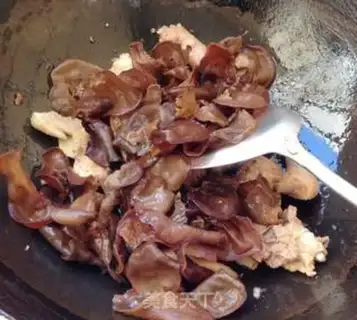 Make Onion wood fried chicken step 5