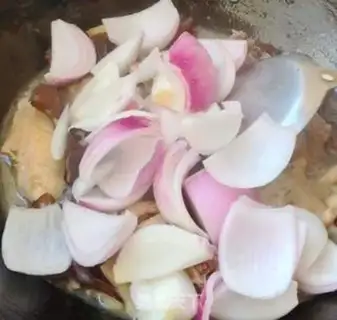 Make Onion wood fried chicken step 7