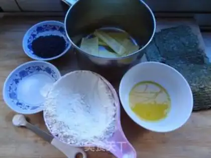 Make Black Sesame Seaweed Biscuit step 0
