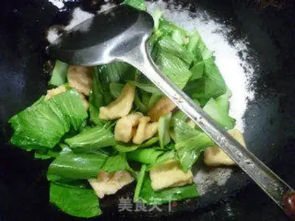 Make The greens make small oil step 2