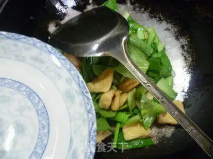 Make The greens make small oil step 3