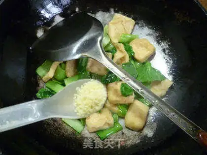 Make The greens make small oil step 6