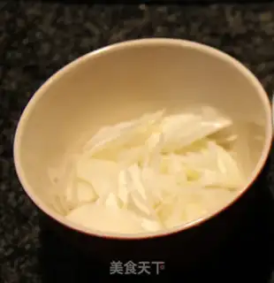 Make Celery fried beans step 3