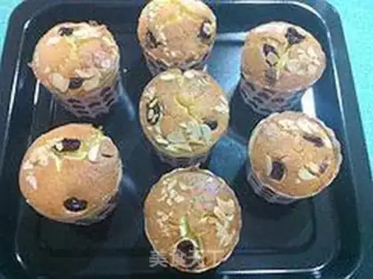 Make Paper cranberry cake step 15
