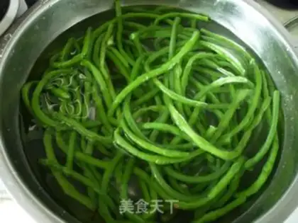 Make Garlic beans step 2