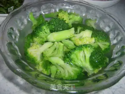 Make Garlic broccoli step 4